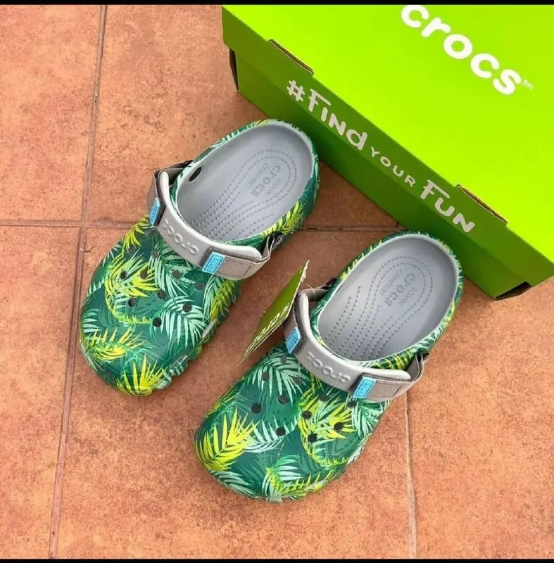 Green leaf-print crocs